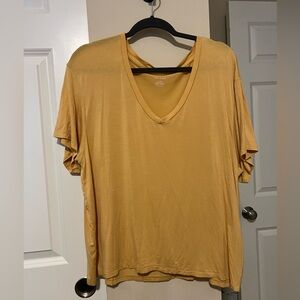 American Eagle Soft & Sexy Casual Yellow Knit Short Sleeve Shirt